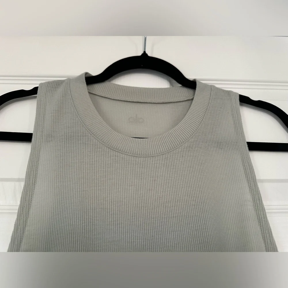 Alo Heat-Wave Tank - Pistachio - Small - Picture 5 of 10